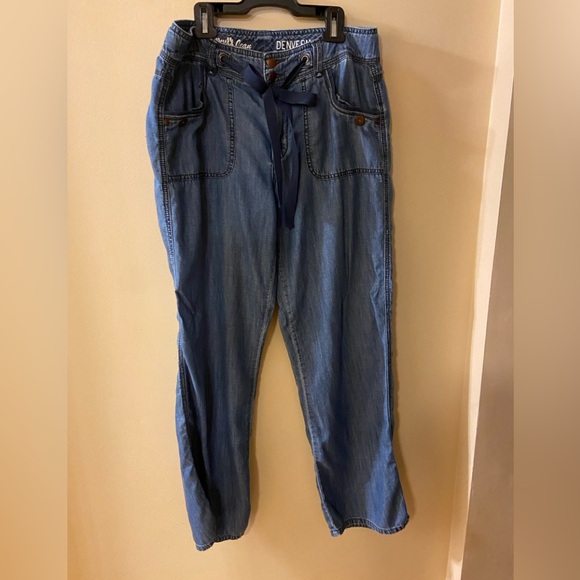 Denver Hayes lightweight jeans - size 10 - Picture 4 of 11
